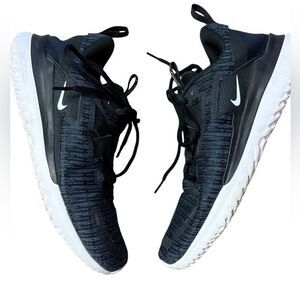 Nike Black & White Black Athletic Shoe’s